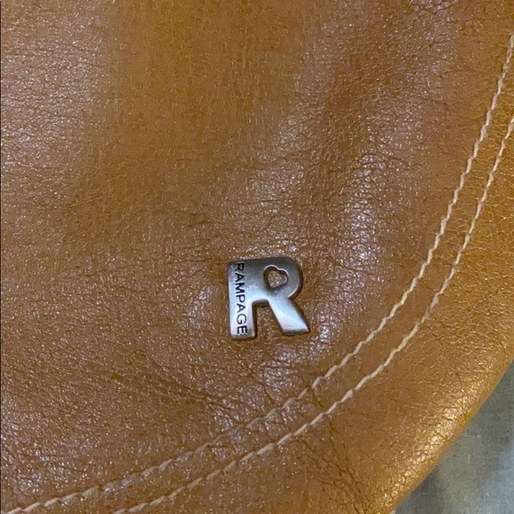 Tan hobo style shoulder bag - Picture 2 of 5